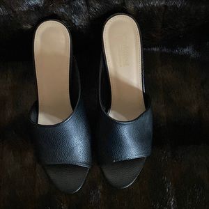 Black size 9 heels Catherine Malandrino
